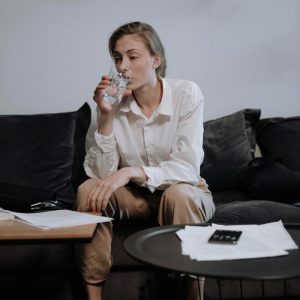 zakaj je bila sara vedno utrujena